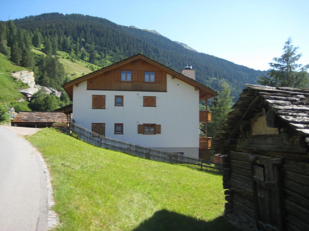 Dachwohnung Unterem Hoereli Vals Exteriér fotografie